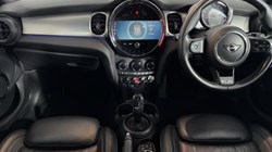 2022 (22) MINI HATCHBACK 1.5 Cooper Exclusive 5dr Auto 5067241