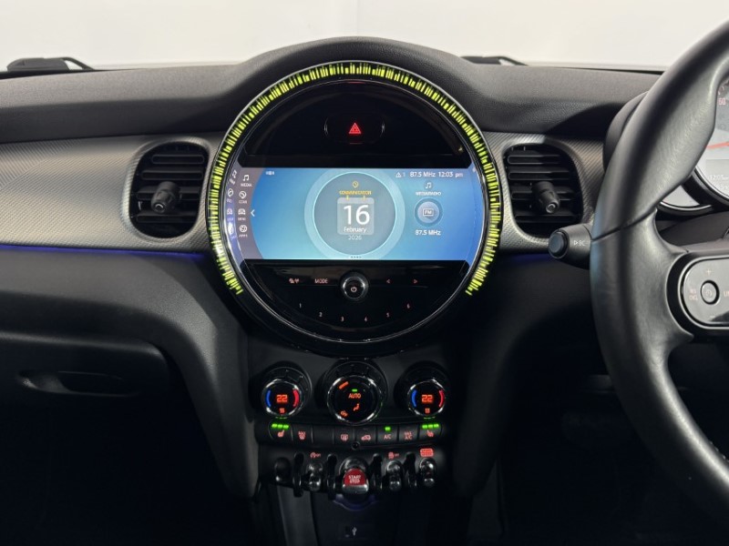 2022 (22) MINI HATCHBACK 1.5 Cooper Exclusive 5dr Auto 5067231