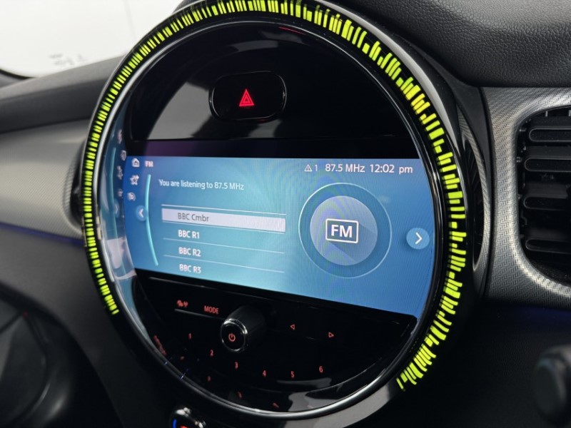 2022 (22) MINI HATCHBACK 1.5 Cooper Exclusive 5dr Auto 5067219