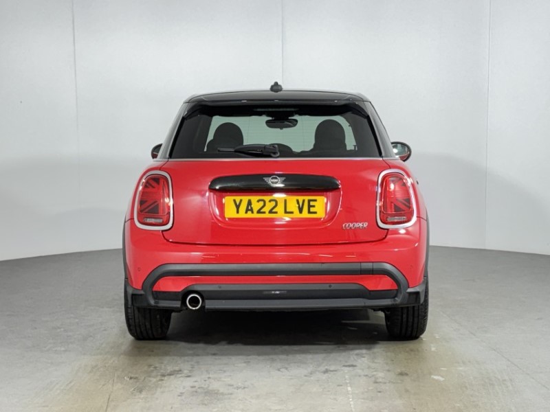 2022 (22) MINI HATCHBACK 1.5 Cooper Exclusive 5dr Auto 5067258