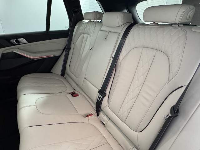 2023 (23) BMW X5 xDrive30d MHT M Sport 5dr Auto 5062245