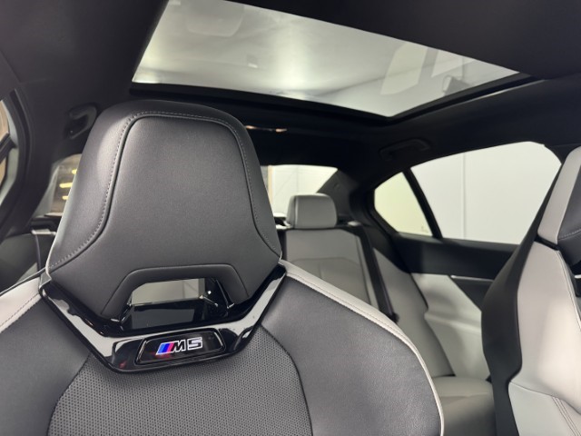 2025 (74) BMW M5 4dr DCT 5082471