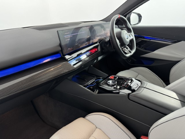 2025 (74) BMW M5 4dr DCT 5082500