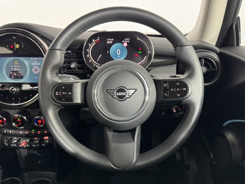 2023 (73) MINI HATCHBACK 1.5 Cooper Classic 3dr Auto 5166681