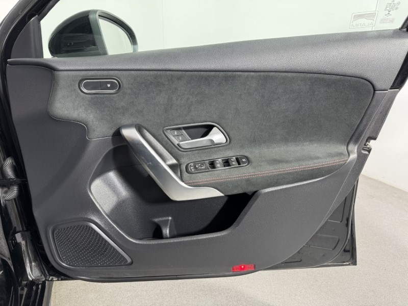 2020 (70) MERCEDES-BENZ A CLASS A180d AMG Line Executive 5dr Auto 5103131