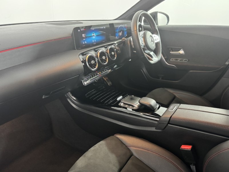 2020 (70) MERCEDES-BENZ A CLASS A180d AMG Line Executive 5dr Auto 5103154