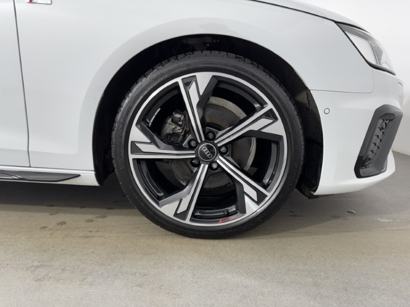 2024 (74) AUDI A4 35 TFSI Black Edition 5dr S Tronic 5077835