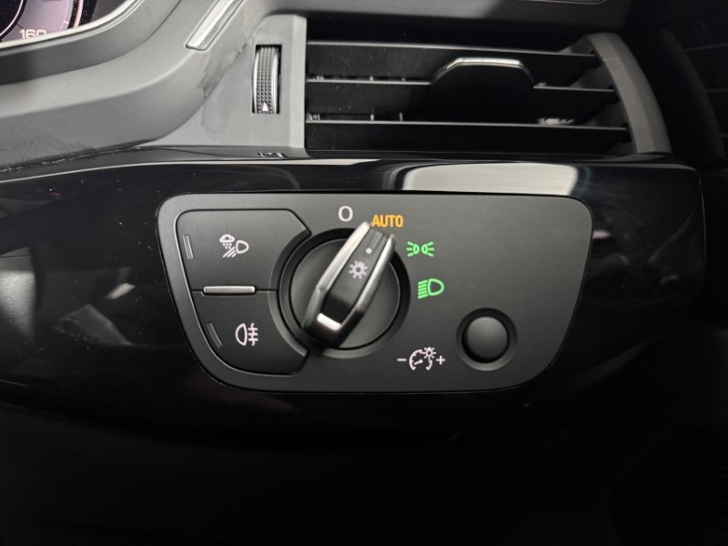 2024 (74) AUDI A4 35 TFSI Black Edition 5dr S Tronic 5077816