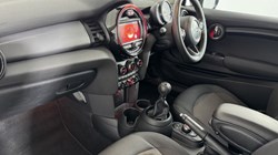 2019 (19) MINI HATCHBACK 1.5 Cooper Classic II 3dr 5111117