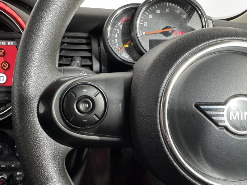 2019 (19) MINI HATCHBACK 1.5 Cooper Classic II 3dr 5111094