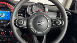 2019 (19) MINI HATCHBACK 1.5 Cooper Classic II 3dr 5111082