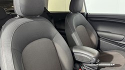 2019 (19) MINI HATCHBACK 1.5 Cooper Classic II 3dr 5111098