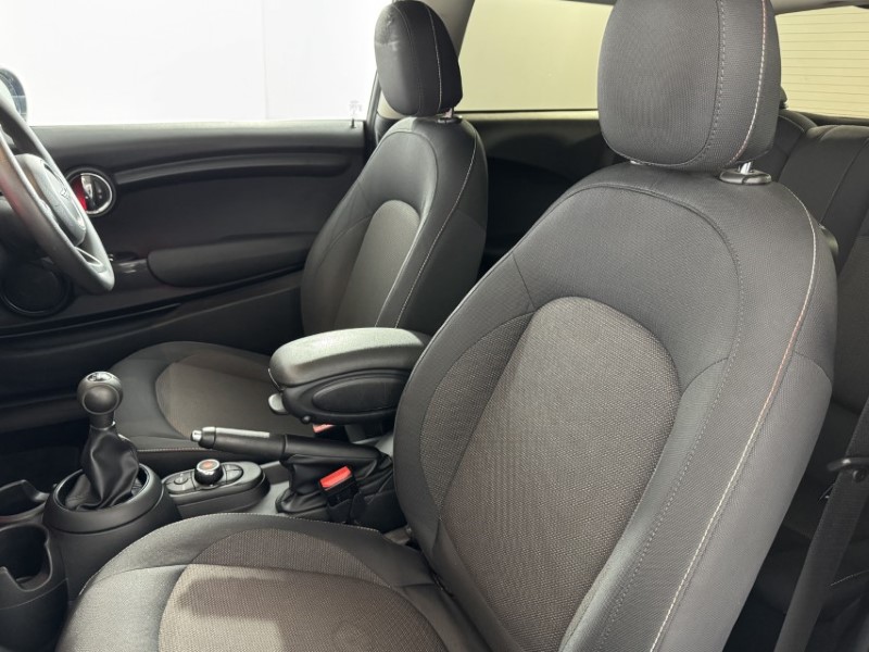 2019 (19) MINI HATCHBACK 1.5 Cooper Classic II 3dr 5111116