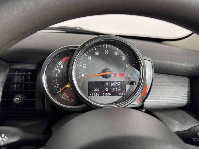 2019 (19) MINI HATCHBACK 1.5 Cooper Classic II 3dr 5111083