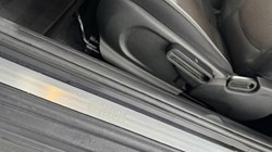 2019 (19) MINI HATCHBACK 1.5 Cooper Classic II 3dr 5111118