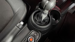 2019 (19) MINI HATCHBACK 1.5 Cooper Classic II 3dr 5111090