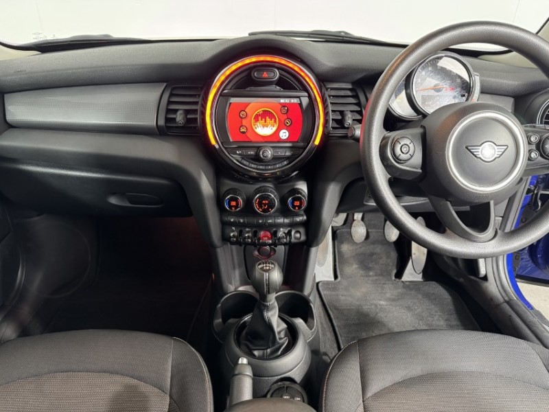 2019 (19) MINI HATCHBACK 1.5 Cooper Classic II 3dr 5111100