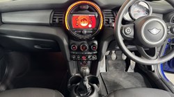 2019 (19) MINI HATCHBACK 1.5 Cooper Classic II 3dr 5111100
