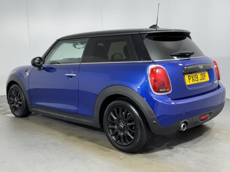2019 (19) MINI HATCHBACK 1.5 Cooper Classic II 3dr