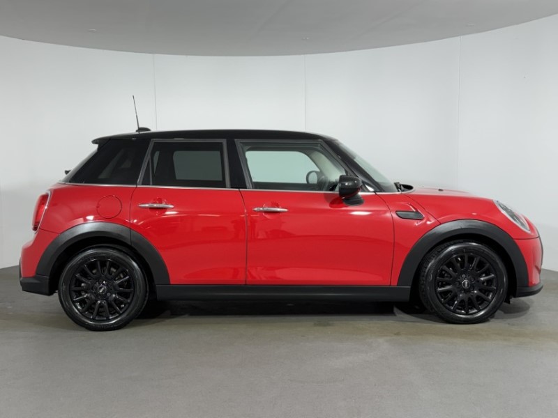 2023 (23) MINI HATCHBACK 1.5 Cooper Classic Premium 5dr Auto 5228463