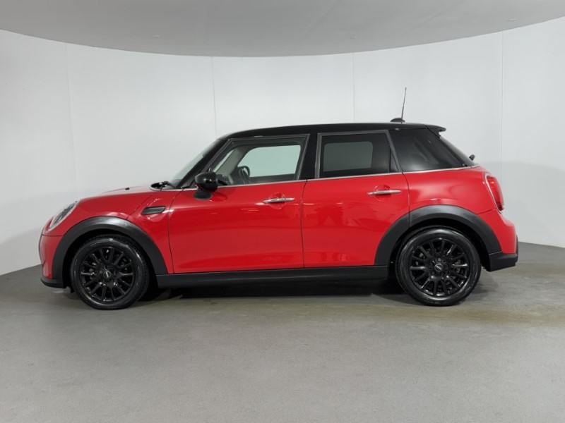 2023 (23) MINI HATCHBACK 1.5 Cooper Classic Premium 5dr Auto 5228446
