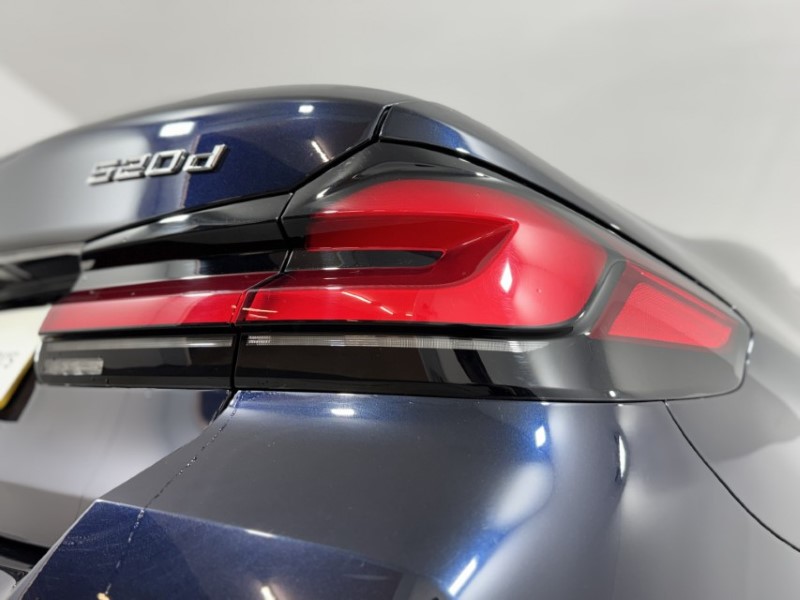 2022 (72) BMW 5 SERIES 520d xDrive MHT M Sport 4dr Step Auto 5112917