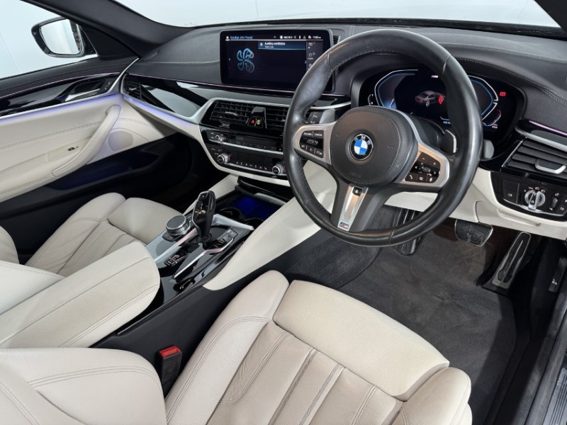 2022 (72) BMW 5 SERIES 520d xDrive MHT M Sport 4dr Step Auto 5112809