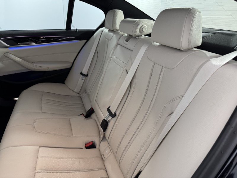 2022 (72) BMW 5 SERIES 520d xDrive MHT M Sport 4dr Step Auto 5112841