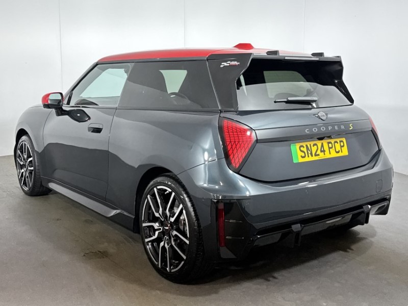 2024 (24) MINI COOPER 160kW SE Sport 54kWh 3dr Auto 1