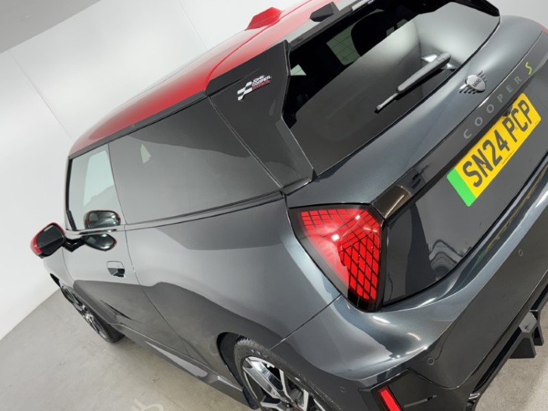 2024 (24) MINI COOPER 160kW SE Sport 54kWh 3dr Auto 5189538