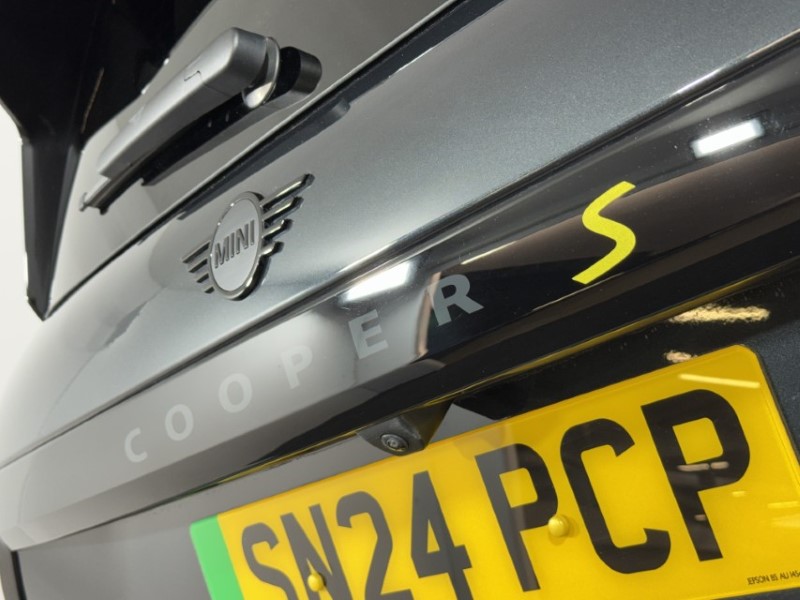 2024 (24) MINI COOPER 160kW SE Sport 54kWh 3dr Auto 5189535