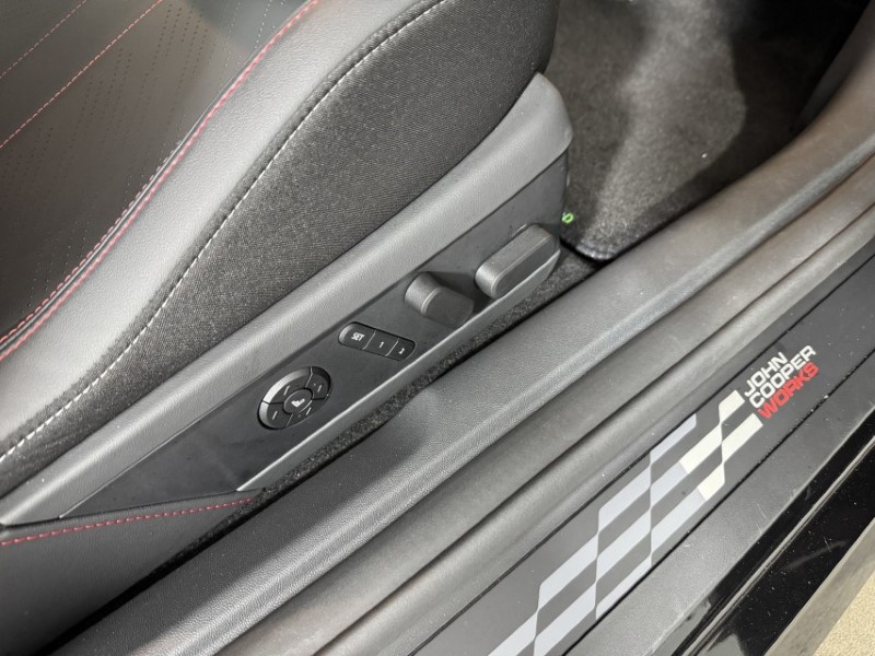 2024 (24) MINI COOPER 160kW SE Sport 54kWh 3dr Auto 5189521