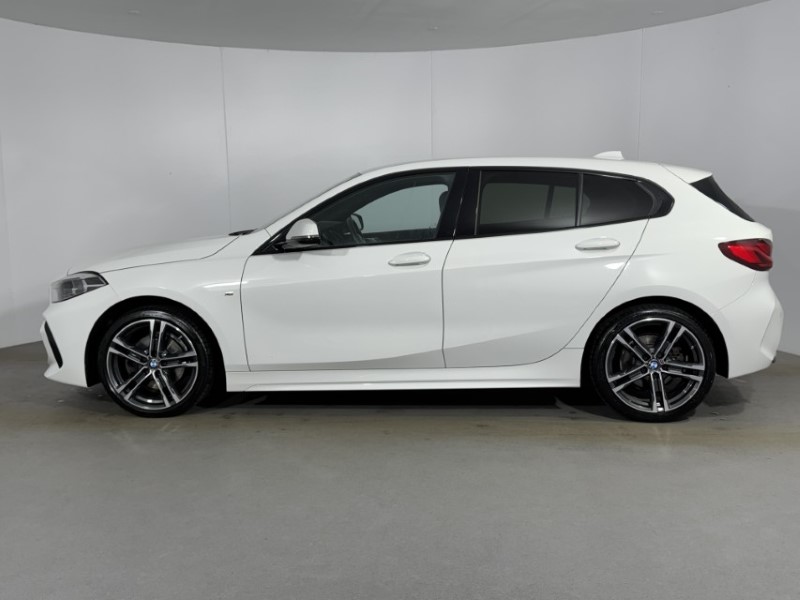 2022 (72) BMW 1 SERIES 118i [136] M Sport 5dr [Live Cockpit Professional] 5127291