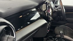 2023 (73) MINI HATCHBACK 1.5 Cooper Sport Premium 5dr Auto 5158189