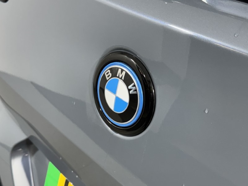 2026 (26) BMW iX2 150kW eDrive20 Shadow Edition 65kWh 5dr Auto 5754058