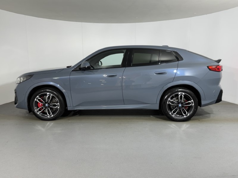 2026 (26) BMW iX2 150kW eDrive20 Shadow Edition 65kWh 5dr Auto 5754075