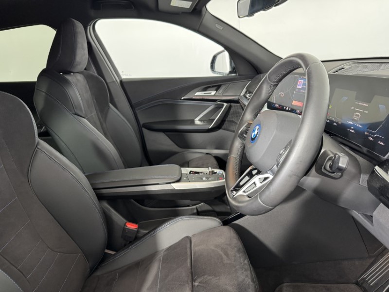 2026 (26) BMW iX2 150kW eDrive20 Shadow Edition 65kWh 5dr Auto 5754041