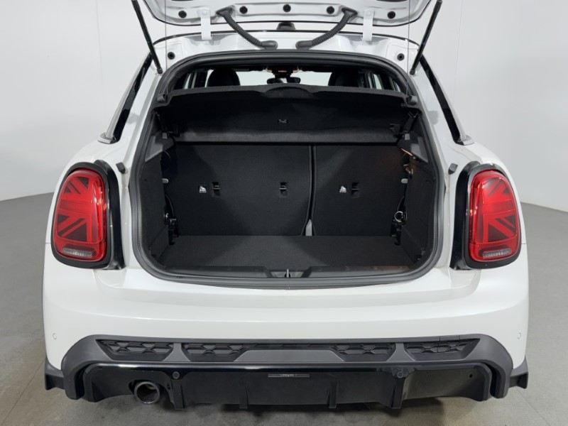 2023 (73) MINI HATCHBACK 1.5 Cooper Sport Premium 5dr Auto 5201801