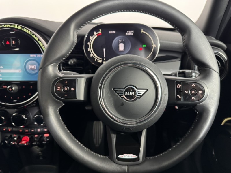 2023 (73) MINI HATCHBACK 1.5 Cooper Sport Premium 5dr Auto 5201768