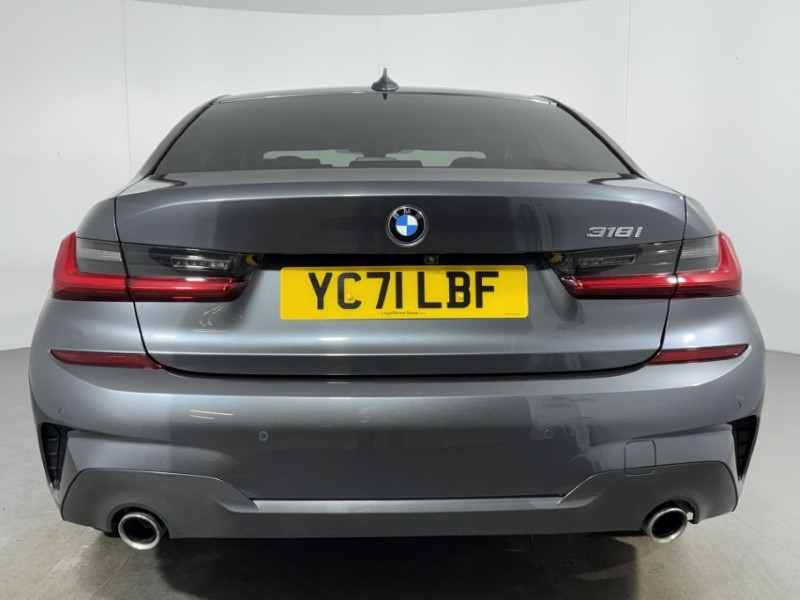 2021 (71) BMW 3 SERIES 318i M Sport 4dr Step Auto 5157035