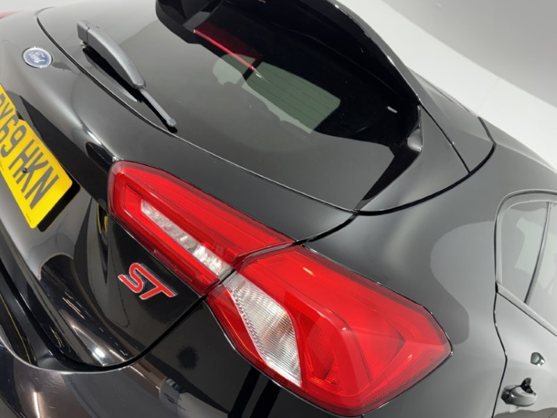 2019 (69) FORD FOCUS 2.0 EcoBlue 190 ST 5dr 5144146