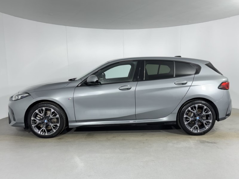 2025 (25) BMW 1 SERIES 123 xDrive M Sport 5dr Step Auto 5193514