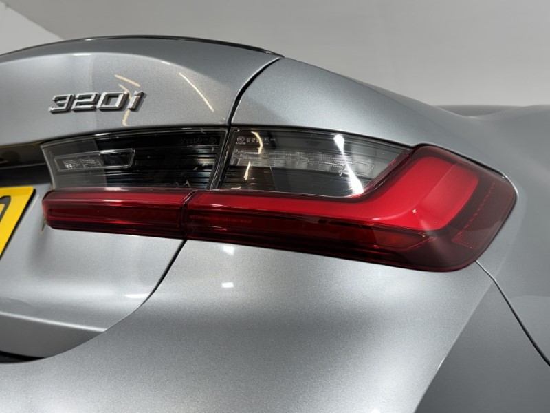 2023 (73) BMW 3 SERIES 320i M Sport 4dr Step Auto 5212303