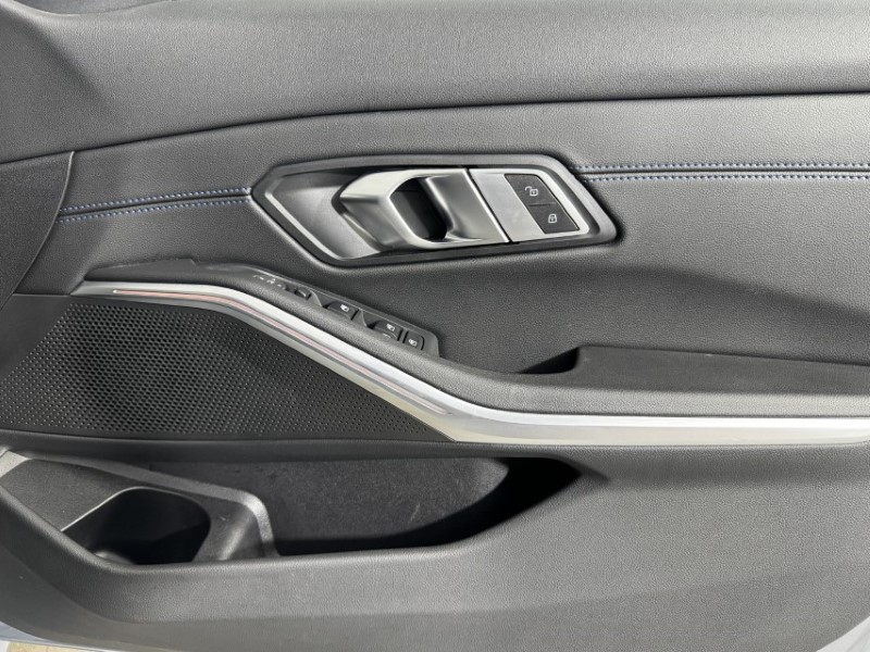 2023 (73) BMW 3 SERIES 320i M Sport 4dr Step Auto 5212296