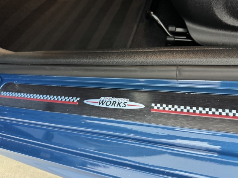 2024 (24) MINI HATCHBACK 1.5 Cooper Sport Premium 5dr Auto 5207673