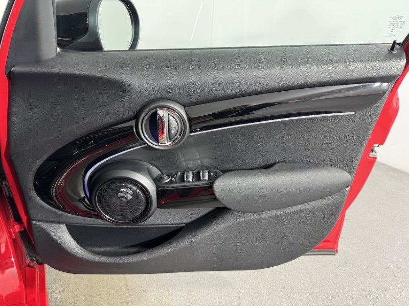 2024 (73) MINI HATCHBACK 2.0 Cooper S Sport 5dr Auto 5181151