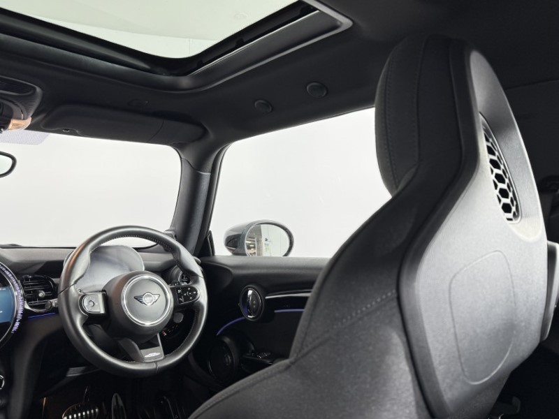 2024 (73) MINI HATCHBACK 2.0 Cooper S Sport Premium Plus 5dr Auto 5269527