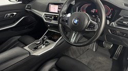 2019 (19) BMW 3 SERIES 320i M Sport 4dr Step Auto 5240155