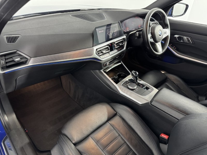 2019 (19) BMW 3 SERIES 320i M Sport 4dr Step Auto 5240200