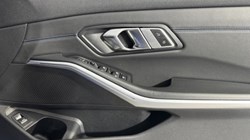 2019 (19) BMW 3 SERIES 320i M Sport 4dr Step Auto 5240161